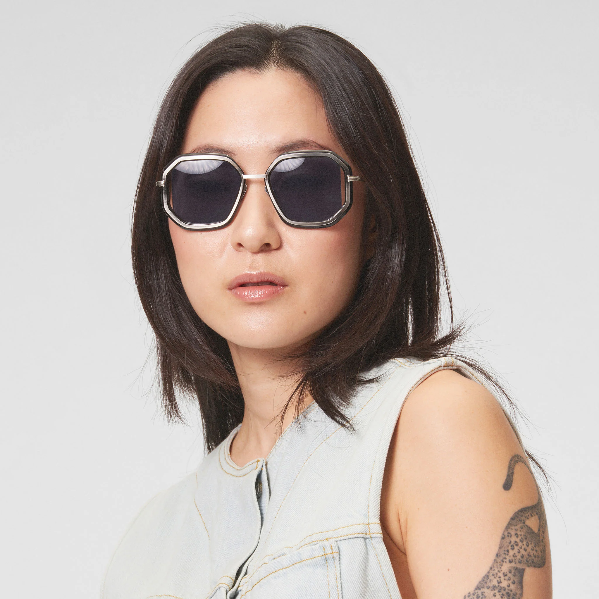 Deep Disco – Silver Black / Gray - Image 3